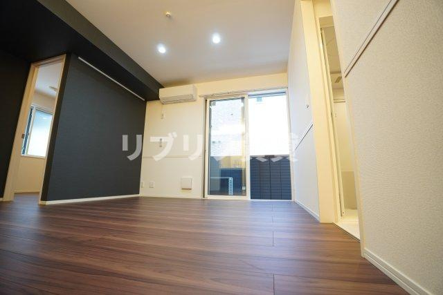 D-ROOM新宿ⅠーＡ棟の居間・リビング