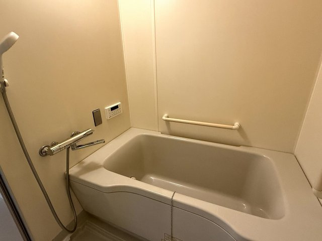 県営伊川谷第2高層住宅1号棟の浴室