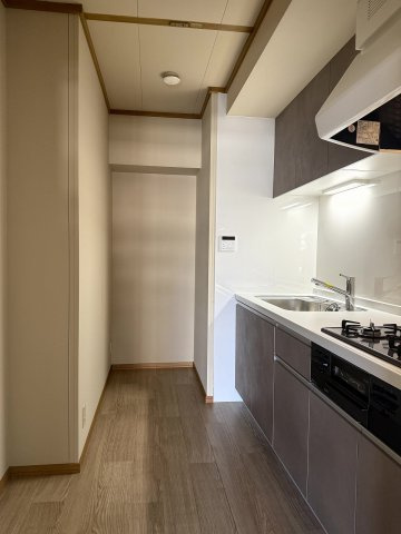 県営伊川谷第2高層住宅1号棟のキッチン