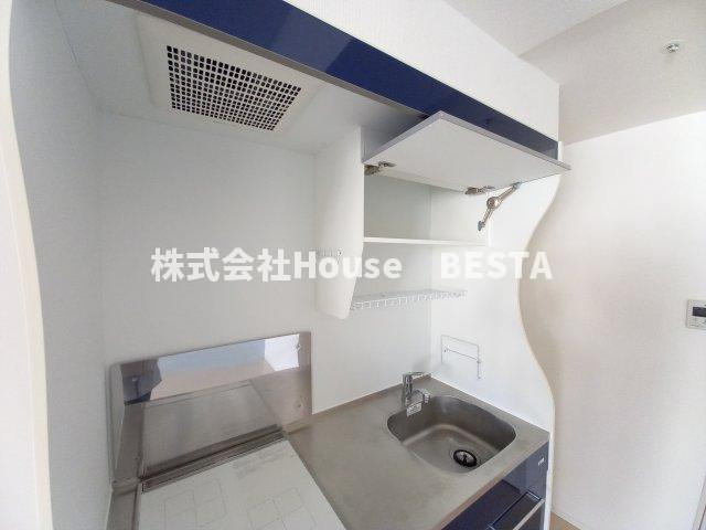セレニテ神戸元町クレアのキッチン