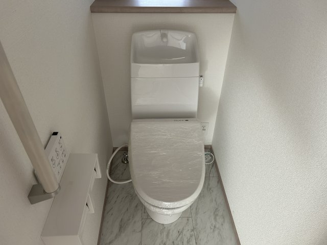 三木市志染町東自由が丘１丁目　　　　　のトイレ