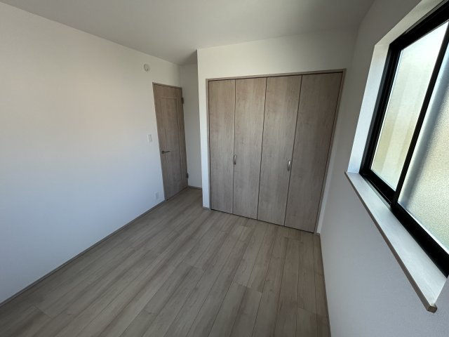 三木市志染町東自由が丘１丁目　　　　　の洋室