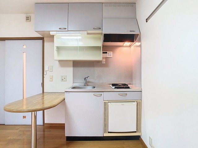 フォーブル十日町のキッチン