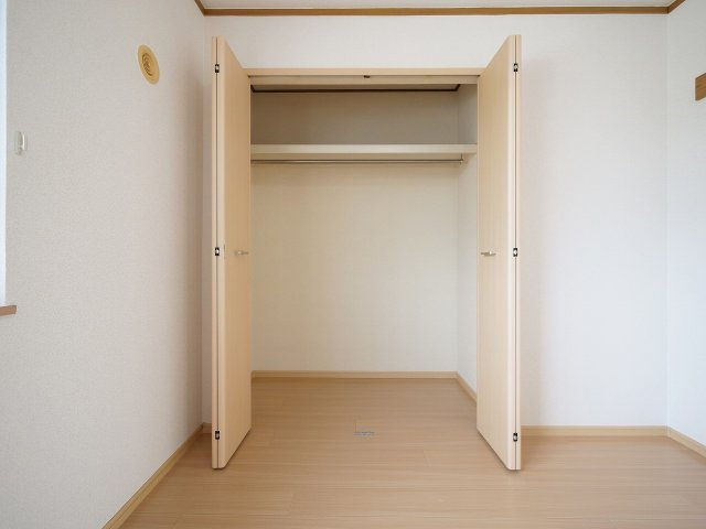 ファルファレエストＡ棟の収納