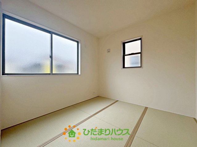 第1加須花崎　新築一戸建て　04　リーブルガーデンの和室|ついゴロンと寝転がりたくなる癒しの和室。