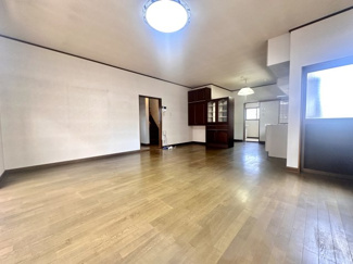 【居間・リビング】 | 坂出市花町中古戸建