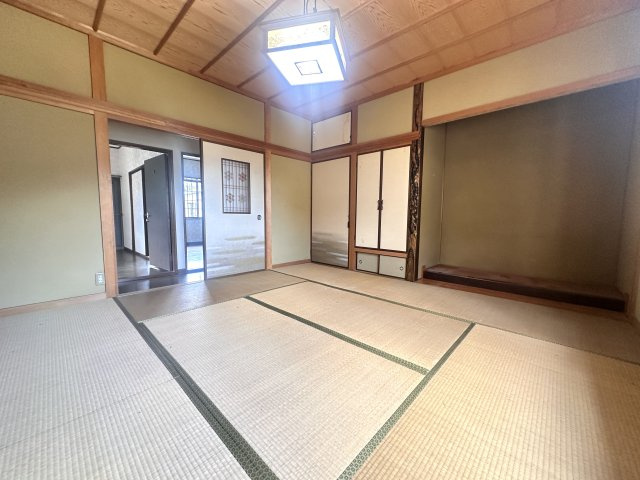 坂出市花町中古戸建の和室