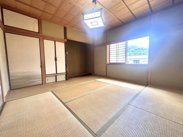 坂出市花町中古戸建の和室