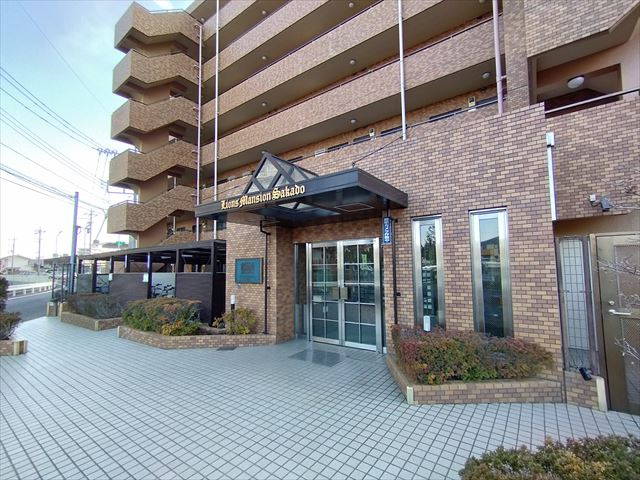 【エントランス】 | ライオンズマンション坂戸 | 毎日通るエントランスです