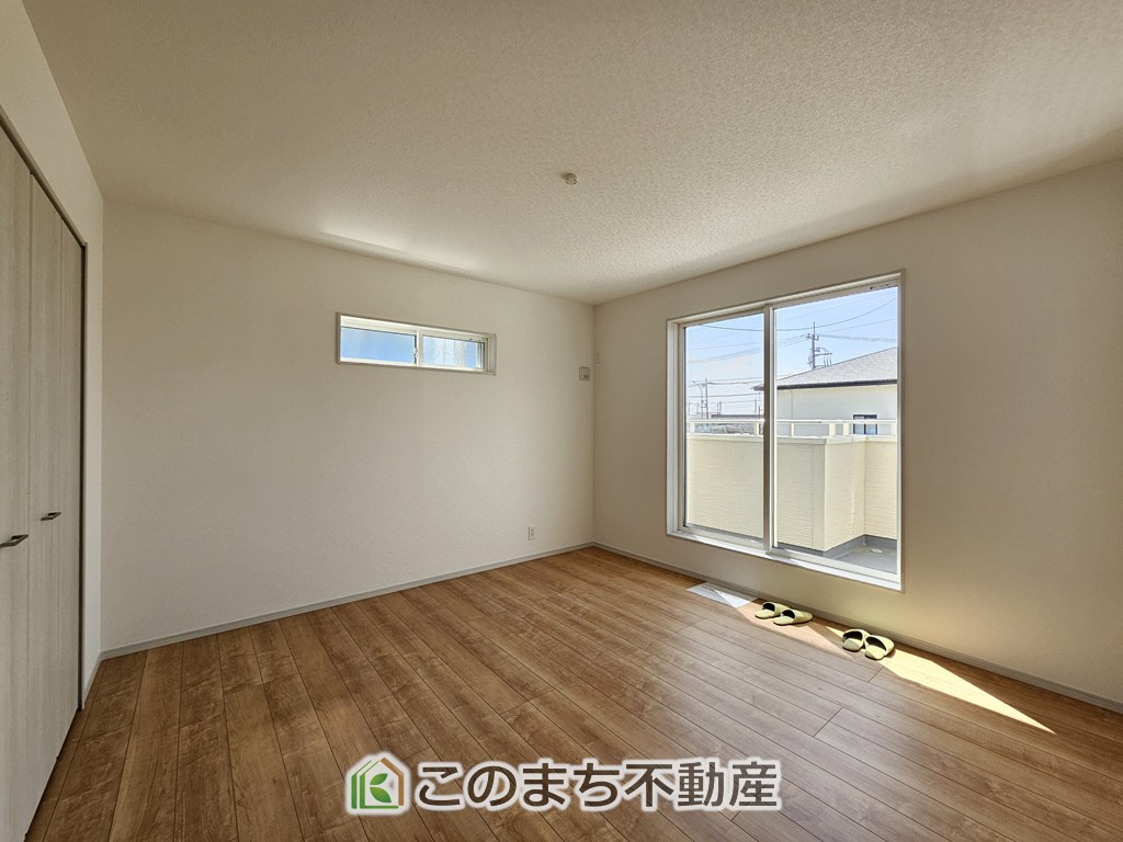 いろどりアイタウン栃木市平柳町3丁目22-P2の洋室|南向きで陽当たりの良い洋室♪風通しもよく快適です☆