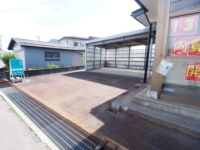 【駐車場】 | 中古戸建　米沢市窪田町窪田 | ★内覧予約でブランド米2kg★