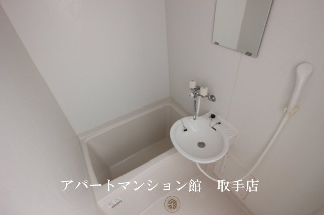 レオパレスあらたの浴室|画像5