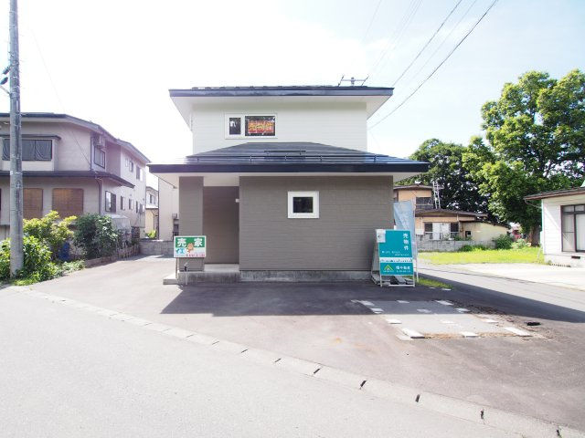【外観】 | 中古戸建　米沢市東一丁目 | ★内覧予約でブランド米2kg★