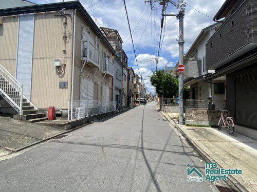 上京区三条殿町 新築戸建の前面道路含む現地写真