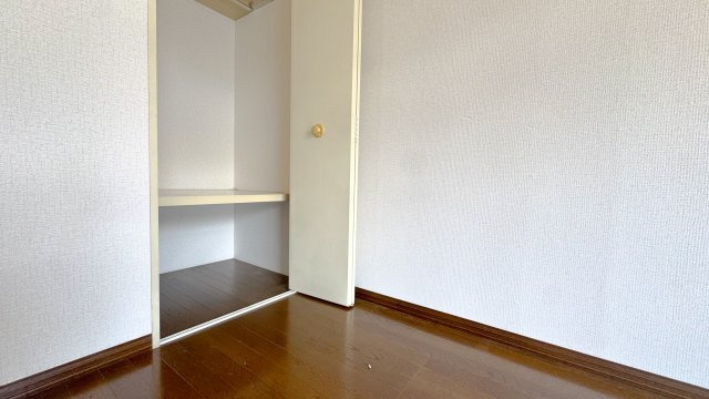 シティハイムエステートＣの収納