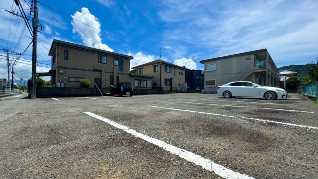 シティハイムエステートＣの駐車場