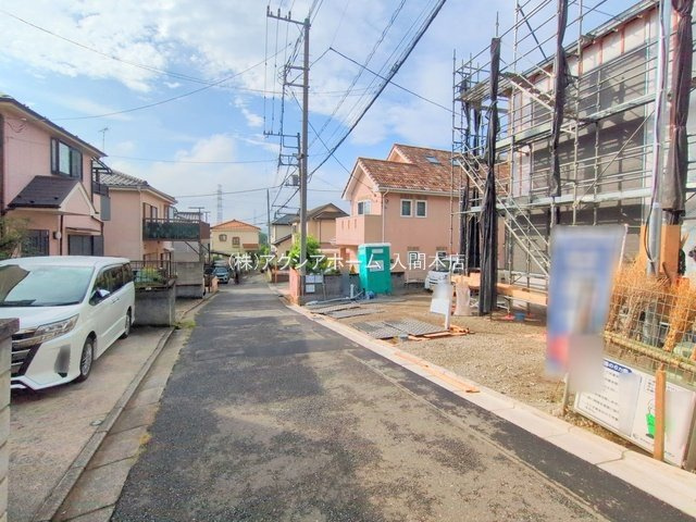 入間市新久・全3棟　新築一戸建　3号棟　～制振装置採用住宅～の前面道路含む現地写真|現地写真（2025年9月11日撮影）