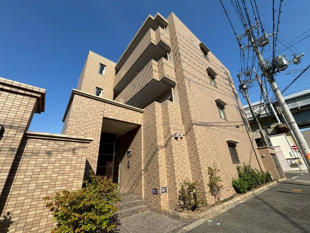 ロワイヤルヴァンテの外観