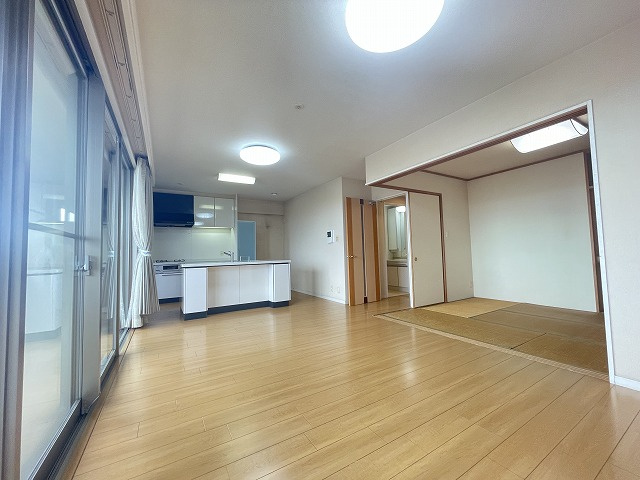 コアマンションネクステージ長嶺南の居間・リビング