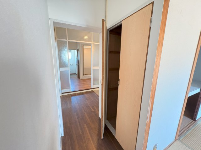 伊川谷住宅14号棟の収納