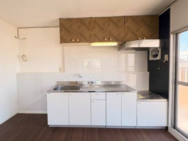 伊川谷住宅14号棟のキッチン