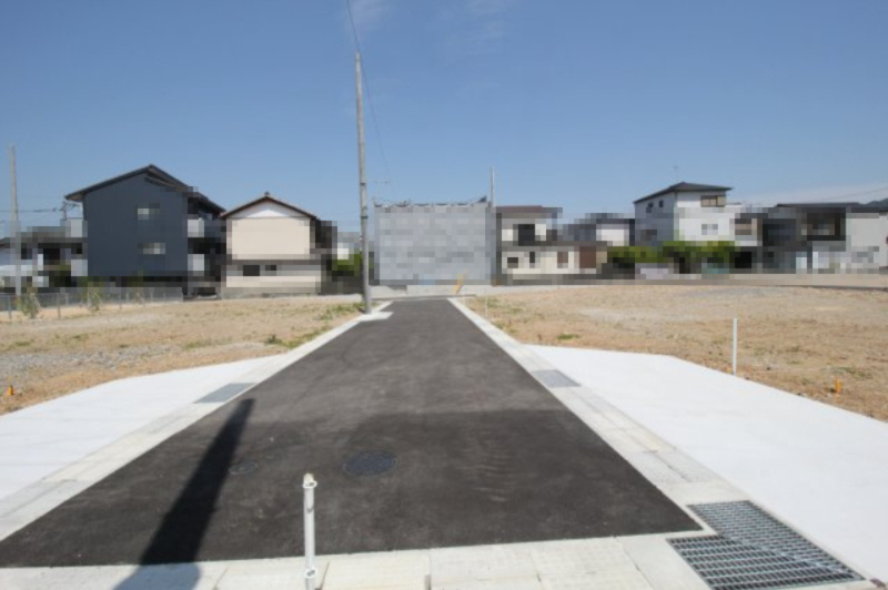 鴨部　建築条件付き　売土地　10号地　の前面道路含む現地写真