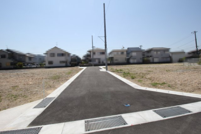 鴨部　建築条件付き　売土地　10号地　の前面道路含む現地写真