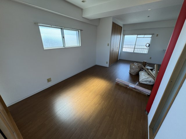 三隆（1）コーポラスの寝室