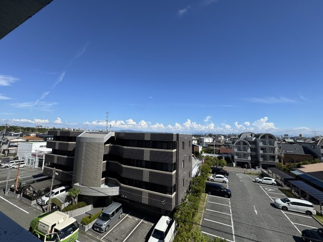 三隆（1）コーポラスの展望