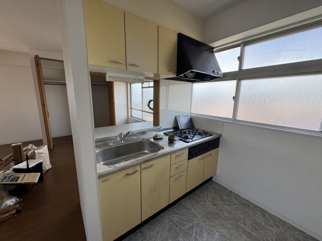 三隆（1）コーポラスのキッチン