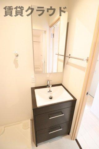 リブリ・エイリアスの洗面所|脱衣スペースもあります