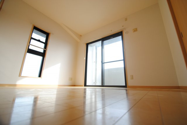 レジデンシャルの洋室|内装イメージ：同物件別室