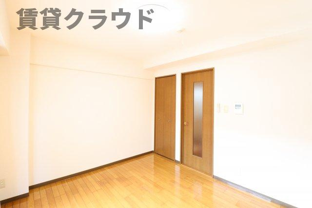 グレイス青山の寝室|落ち着いた色調の寝室です