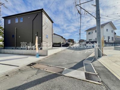 【前面道路含む現地写真】 | 富士宮市山本 新築一戸建て 1号棟 | 前面道路含む現地写真です