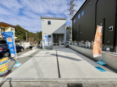 【駐車場】 | 富士宮市山本 新築一戸建て 1号棟 | 駐車場があるので、車を買う予定の方も安心です