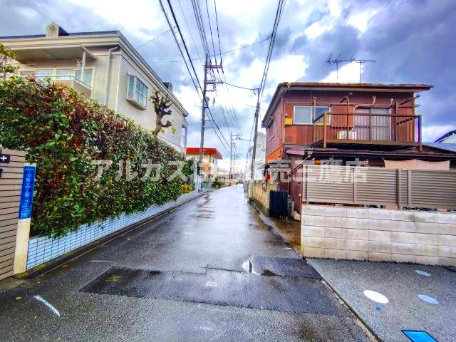 小金井市中町２丁目 新築戸建の前面道路含む現地写真