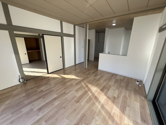 白河市菅生舘戸建の居間・リビング