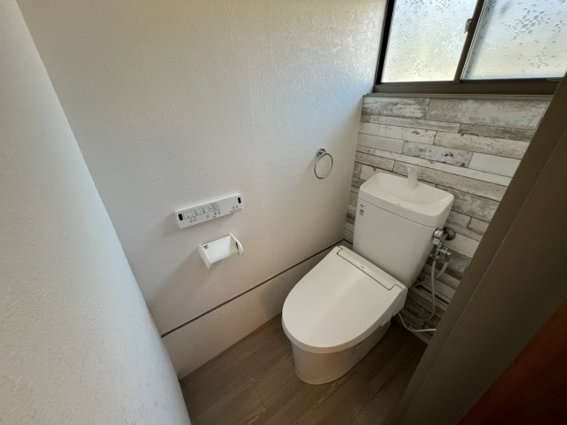 白河市菅生舘戸建のトイレ