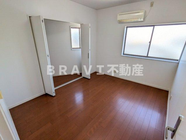 徳原マンションの洋室