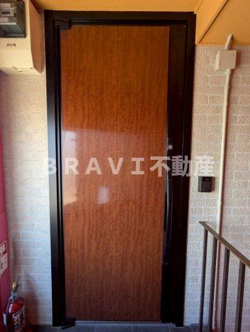 徳原マンションの玄関