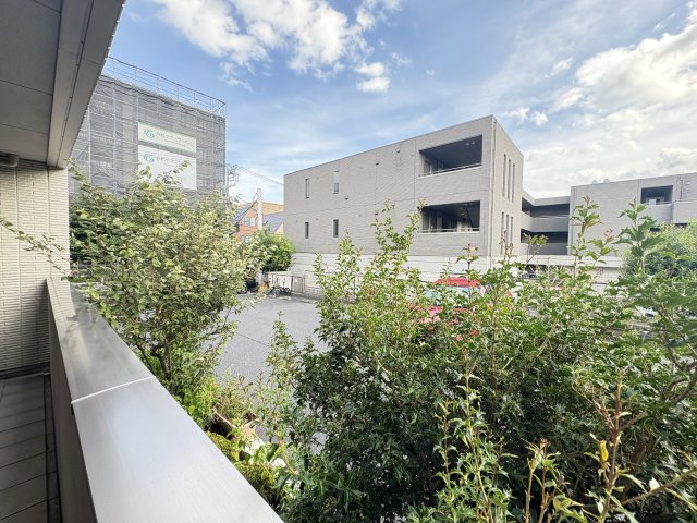 グランドクレールの展望|目の前は駐車場です♪