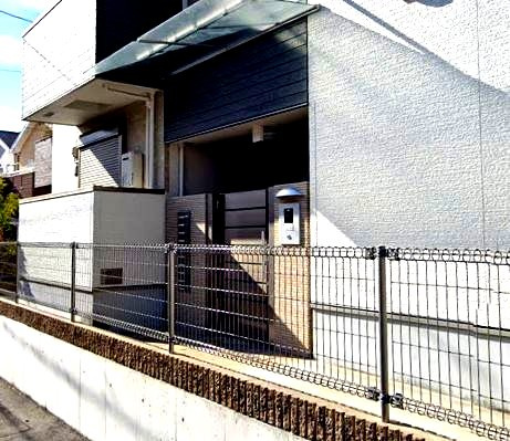 シプレ鳳のエントランス