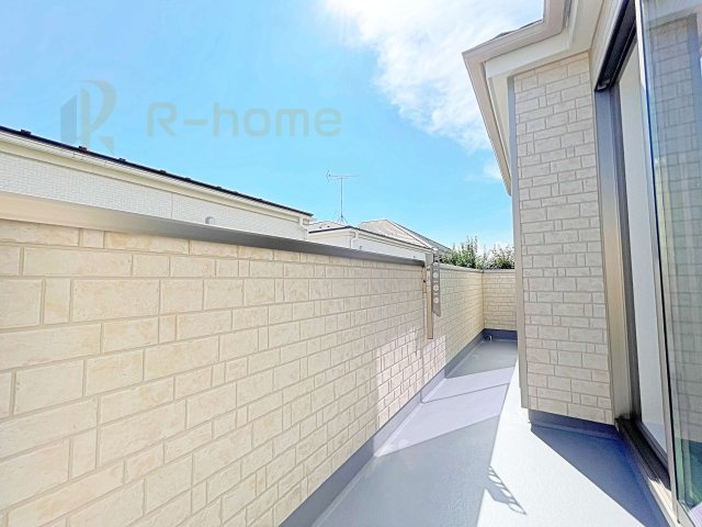 水戸市見和3丁目　新築戸建て　A号棟のバルコニー|お布団やラグなどの大きな物も干しやすい広々としたバルコニー！