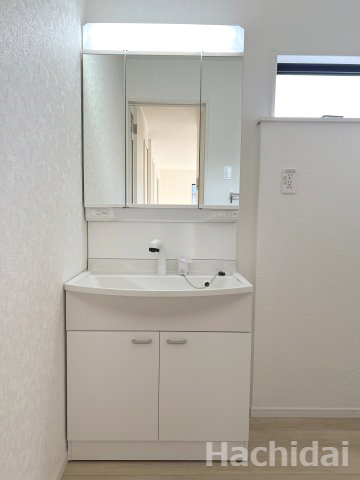 碧南市相生町第1（新築一戸建）の独立洗面台