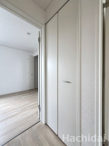 碧南市相生町第1（新築一戸建）の収納|２階ホールクローゼット