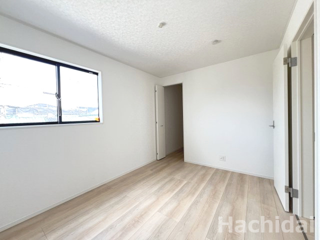 碧南市相生町第1（新築一戸建）の洋室|北側6.0帖洋室