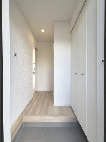 碧南市相生町第1（新築一戸建）の玄関
