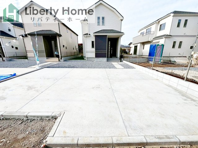 土浦市烏山4丁目　新築戸建　C号棟の駐車場