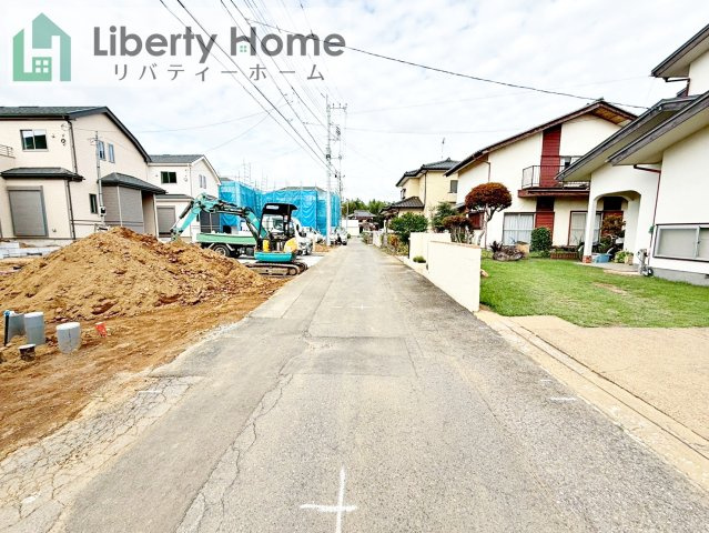 土浦市烏山4丁目　新築戸建　C号棟の前面道路含む現地写真