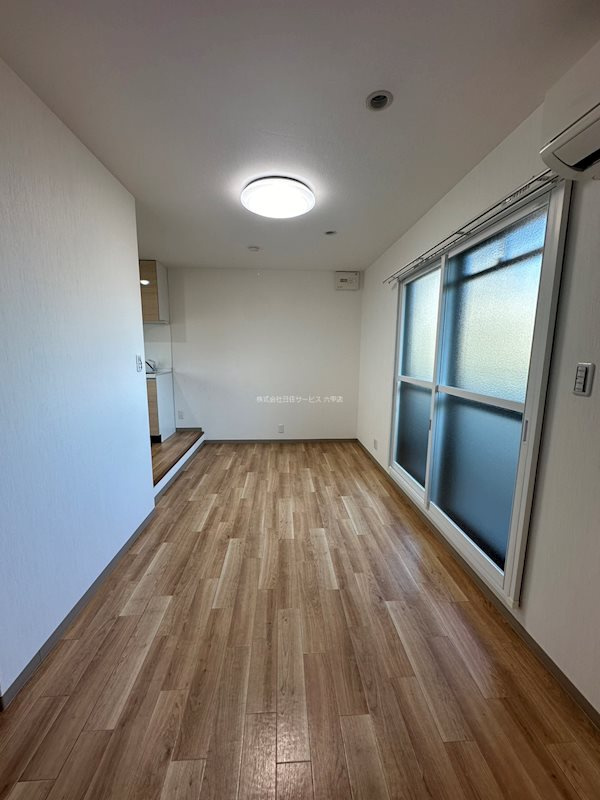 ヒノデハットの居間・リビング